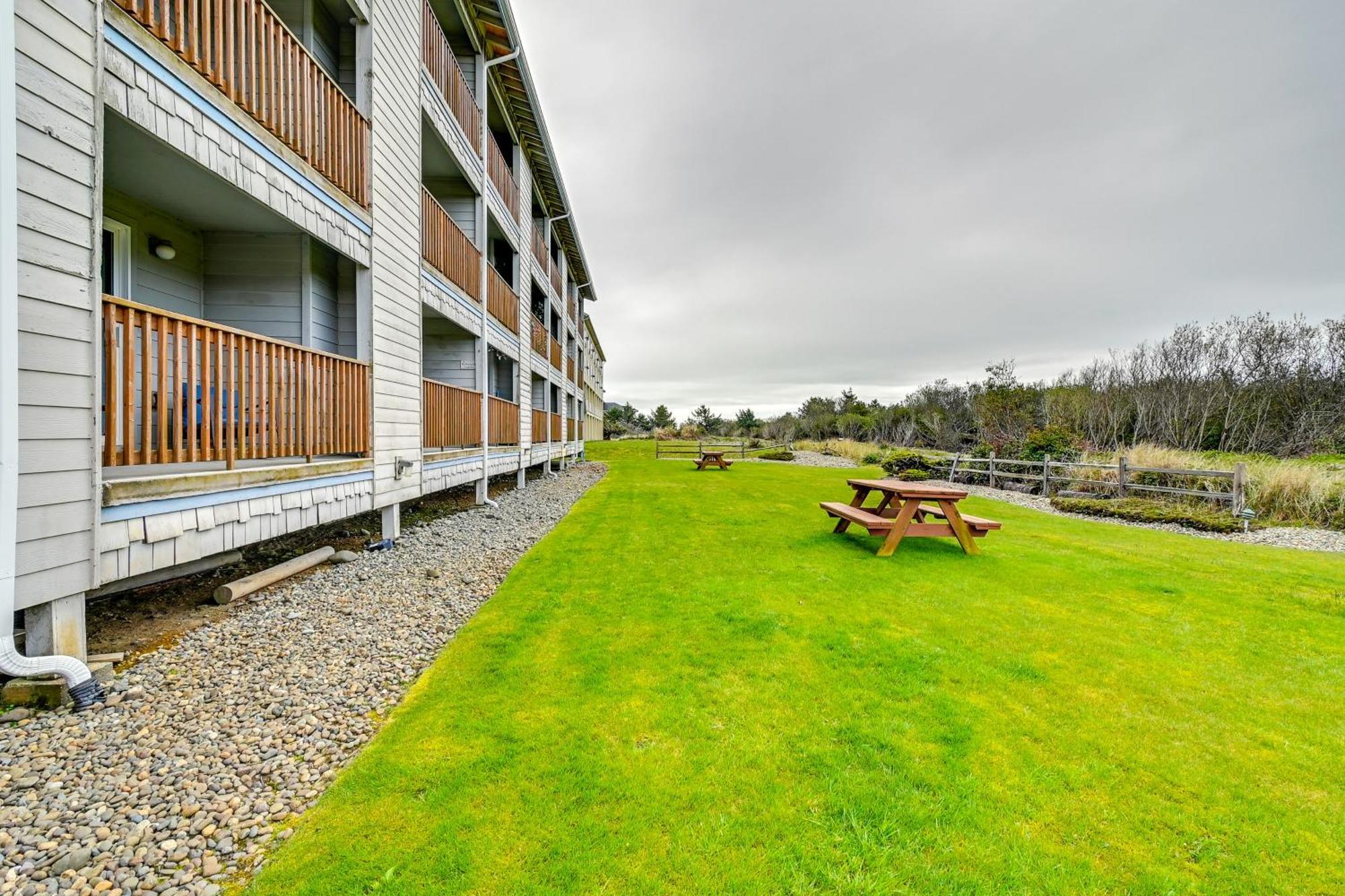 Ocean Shores Condo With Balcony Less Than 1 Mi To Beach! Exteriér fotografie